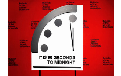 Doomsday Clock, l’orologio dell’apocalisse, segna 90 secondi alla...