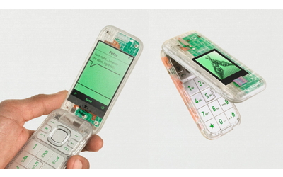 The Boring Phone: il nuovo dispositivo trasparente di HMD e Heineken