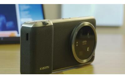 Abbiamo provato il telefono che sembra una fotocamera Leica: come va Xiaomi...