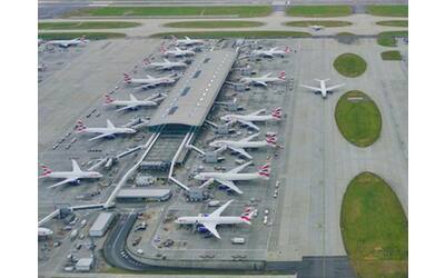Aeroporti, i sauditi entrano a Londra Heathrow:  al fondo sovrano Pif il 10% dello scalo