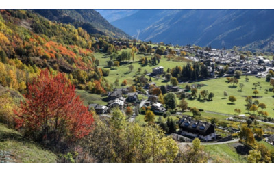 Aosta, giovane donna trovata morta su un sentiero nei boschi L'ipotesi omicidio