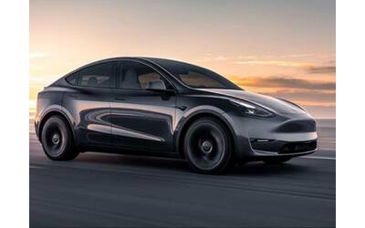 Auto elettriche, l’Italia cresce ma non decolla: la speranza è nei nuovi incentivi. Domina Tesla