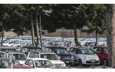 Brindisi, 1.642 auto vendute in «nero». Denunciato un imprenditore: sottratti al fisco ricavi per 4 milioni
