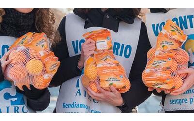 cancro la prevenzione inizia a tavola la fondazione airc torna nelle piazze italiane con le arance della salute