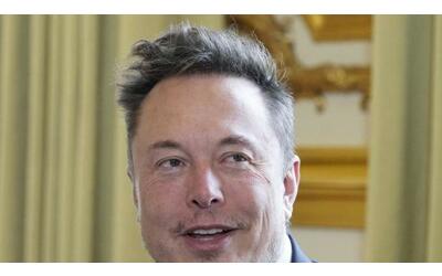 Elon Musk sta costruendo con SpaceX una rete di satelliti spia per l'intelligence Usa: «Nessuno potrà sfuggirle»