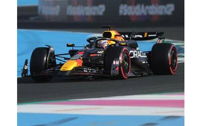 F1, Gp Arabia Saudita: le qualifiche di oggi in diretta. Leclerc sfida Verstappen per la pole