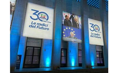 Forza Italia compie 30 anni, la festa azzurra «Le radici del futuro» in...