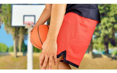 ginocchio che cede le cause di un problema frequente per chi pratica sport come calcio basket volley e sci