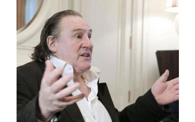 Il caso Depardieu arriva anche in Spagna:  una giornalista lo accusa  di abusi sessuali