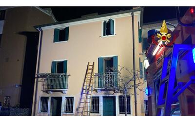 Incendio in casa vicino a Chioggia: perdono la vita padre, madre e figlio. Il...