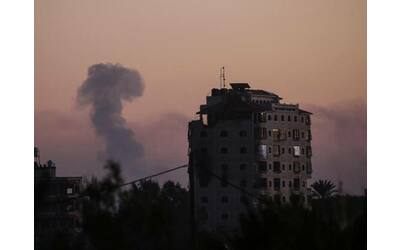 Israele - Hamas in guerra, le notizie di oggi | Hamas: «Morti due dei tre...