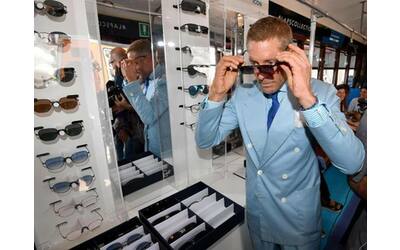 Italia Independent di Lapo Elkann verso la chiusura: senza offerte l’azienda di occhiali sarà liquidata