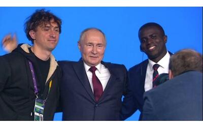 Jorit e la foto con il presidente russo: «Lungi da me elogiare Putin, ma...