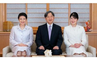 L'imperatore del Giappone sbarca con famiglia (ma in modo timido) su Instagram