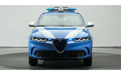 La Polizia sceglie l’Alfa Romeo Tonale: tutti i dettagli della Pantera a ruote alte. Le foto