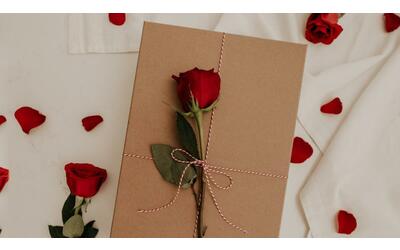 La raccolta di poesie d’amore in capsula e altri 14 regalisotto i 20 euro per San Valentino