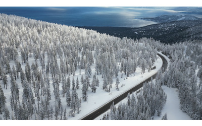 la sierra nevada tutta bianca di neve le spettacolari immagini riprese dal drone