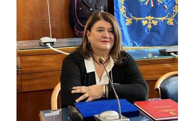 La sindaca di Foggia: «Diventare madre a 14 anni mi ha insegnato tutto»