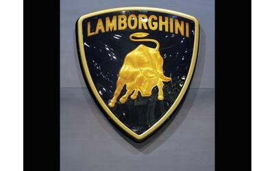 Lamborghini, accordo su settimana corta e premio di risultato ( 4 mila euro)