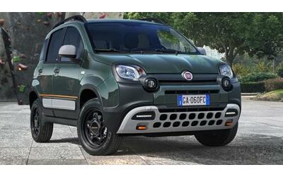 Le 10 auto più vendute in Italia: dalla Fiat Panda alla Dacia Sandero, ci...