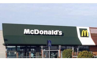 McDonald's, ristoranti in tilt in tutto il mondo per guasto informatico (ma...