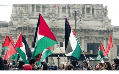 milano il corteo pro palestina da san babila alla stazione centrale previsti 5 mila manifestanti
