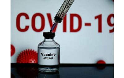 Miocarditi e pericarditi da vaccino Covid: cosa è successo davvero