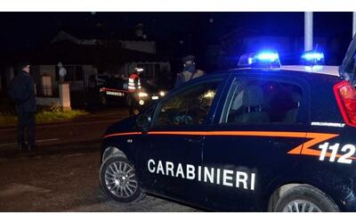 Omicidio a Poggiridenti, nipote accoltella lo zio al culmine di una lite: portato in caserma dai carabinieri