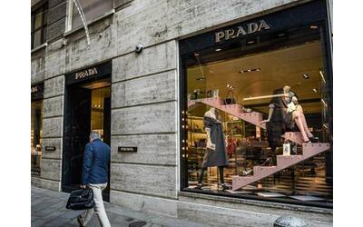Prada, Moncler, Armani e le altre: le 23 aziende italiane nella top 100 del...