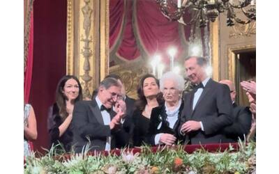 Prima della Scala, le pagelle ai look: Liliana Segre regale, Louis Garrel,...