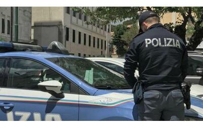 roma fuggono in scooter all alt della polizia un morto durante inseguimento