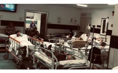 Roma, truffa all'ospedale Santo Spirito: vestita da infermiera chiedeva ai pazienti in barella di consegnarle i gioielli