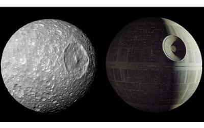 Saturno ha una luna che sembra la Morte Nera di Star Wars e nasconde un...