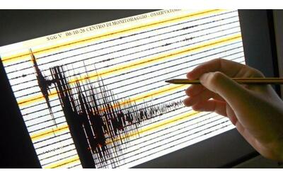 scossa di terremoto di magnitudo 3 9 tra le province di salerno e potenza paura ma nessun danno