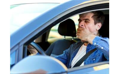 se alla guida usi tre trucchi per restare sveglio potresti soffrire di apnee notturne
