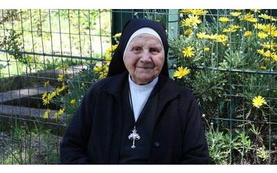 Suor Serafina La Morgia compie 111 anni: è la (suora) più anziana d'Europa: «Il tempo non è nostro, ma di Dio»