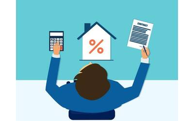 Svolta mutui,  tassi in calo (al 4,42%)  per la prima volta dopo 24 mesi di rialzi