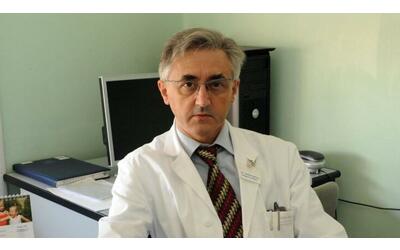 Torino, il ginecologo Silvio Viale accusato di molestie durante le visite da...