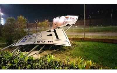 Tornado si abbatte nella notte sull'aeroporto Trapani-Birgi: divelte...