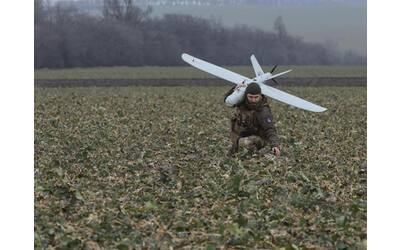 ucraina russia le notizie sulla guerra di oggi mosca accerchia avdiivka gli ucraini pronti al ritiro abbiamo ucciso centinaia di russi ma continuano ad attaccare