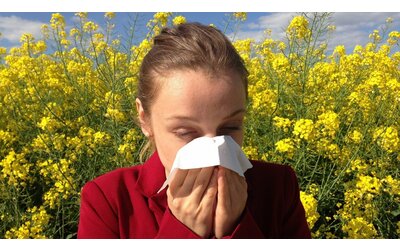 le allergie stagionali arrivano sempre prima cos il cambiamento climatico ci fa soffrire di pi