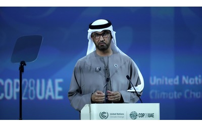 Terremoto alla Cop28, il presidente della Conferenza sul Clima Al Jaber difende le fonti fossili. Scontro Emirati-Onu