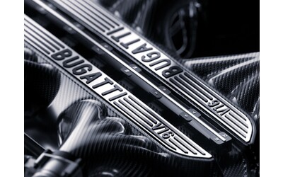 Bugatti annuncia larrivo di un nuovo motore V16 ibrido