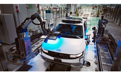 Hyundai inaugura lInnovation Center di Singapore. Si produce il Robotaxi IONIQ 5