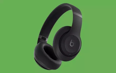 Beats Studio Pro finalmente in offerta: bassi potenti e audio lossless
