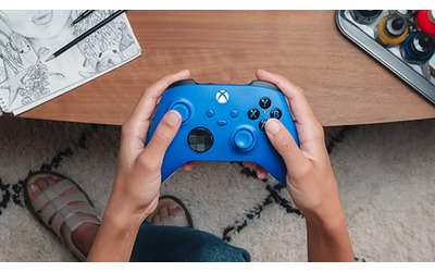 Controller Wireless Xbox: la colorazione Blu subisce un grande sconto su Amazon