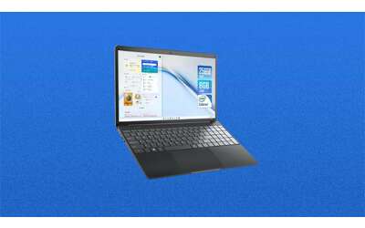 Laptop con Windows 11 in fortissimo sconto su Amazon: lo paghi meno di 210€