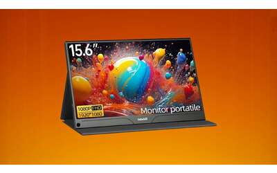 Monitor portatile da 15,6″ in offerta a meno di 90€: si collega al laptop o alla power bank