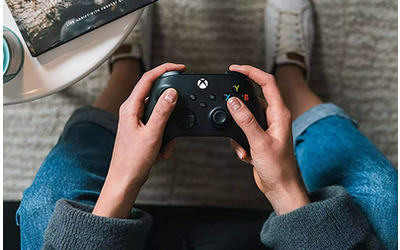 Xbox: il controller wireless costa pochissimo su Amazon