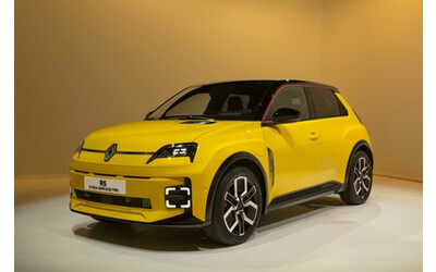 Renault continuerà ad offrire auto endotermiche ed elettriche per altri 10...